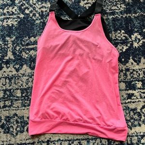 Danskin Now athletic shirt with built in sports bra